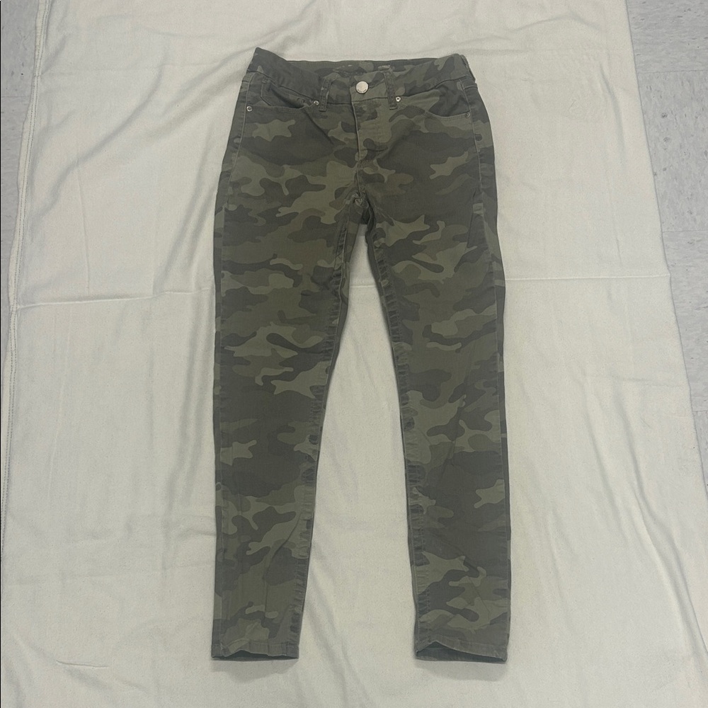 Seven7 Women's Green Camo Skinny Jeans